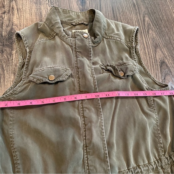 *GUC* Women's LUCKY BRAND Military Green Denim Cargo Vest Size: S Small - Picture 7 of 8